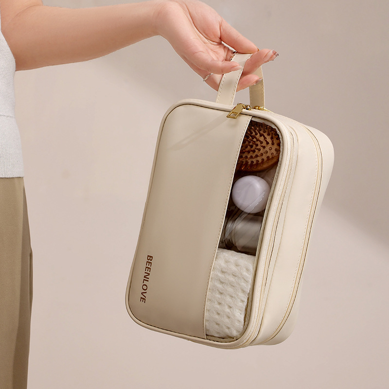 Runhui's new Naisi hand-held dry and wet toiletries bag, makeup bag, large-capacity travel compartmentalized toiletries bag, one-piece consignment Application Scenario
