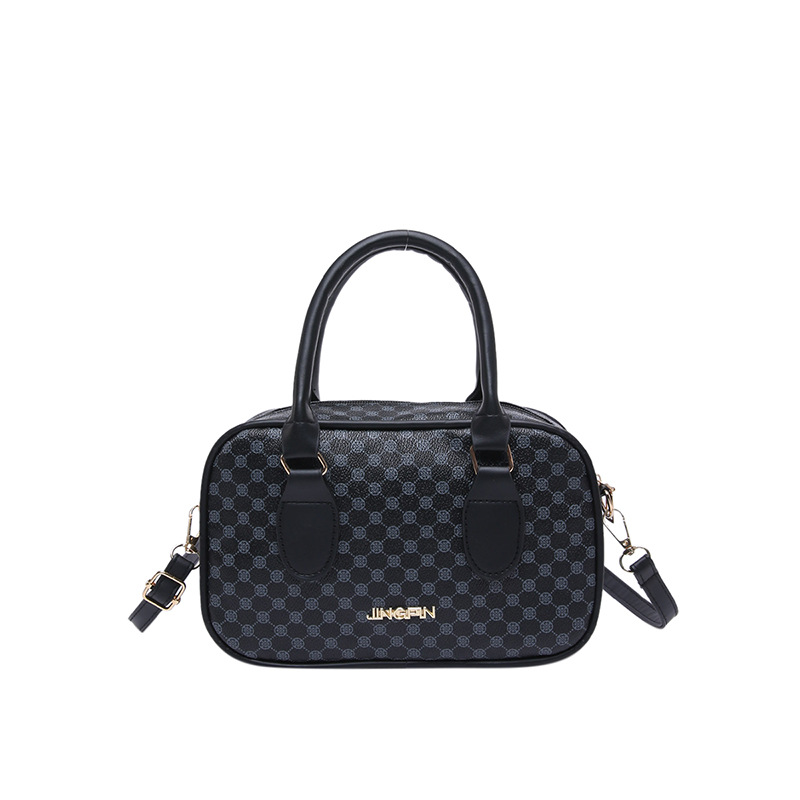 A niche design handbag for women in 2025, a new casual commuting single-shoulder bag with a high-end, simple and fashionable crossbody style Item Picture