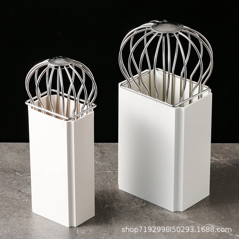 Rooftop floor drain, villa drainage pipe, filter screen cover, anti-leaf clogging, funnel, water trough, rainwater hopper, downspout, gutter full figure