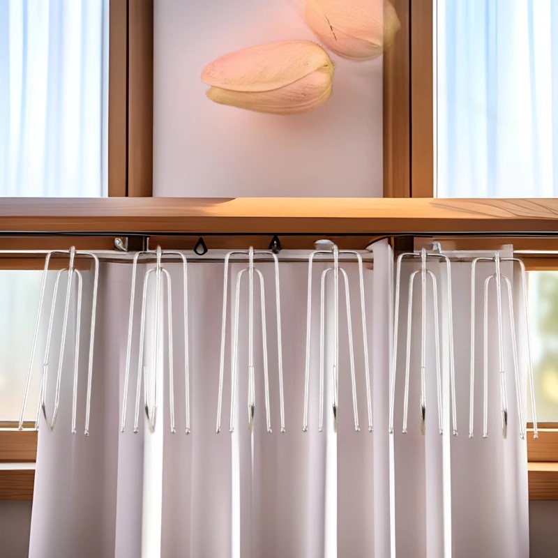 Thickened fabric hooks, curtain accessories, thread hooks, fabric straps, four-fork hooks, Xiongchang 104A, five-finger curtain hooks, curtain four-fork hooks Application Scenario