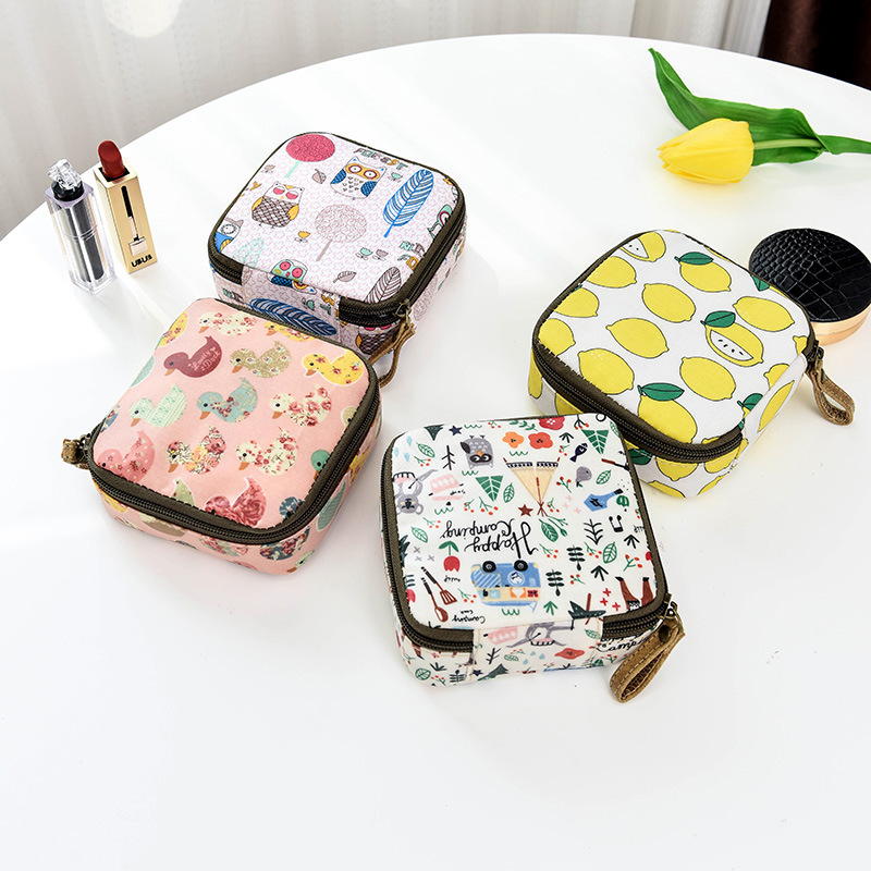 Factory customized OEM OBM sanitary napkins, makeup bags, storage bags, large capacity, cute and simple, sanitary napkin zipper bags Specification drawing