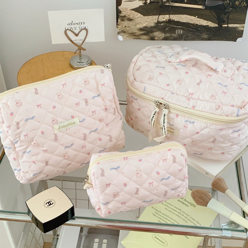 Girls' Heart bow makeup bag 2024 New large-capacity portable hand-held toiletry bag and travel storage bag full figure