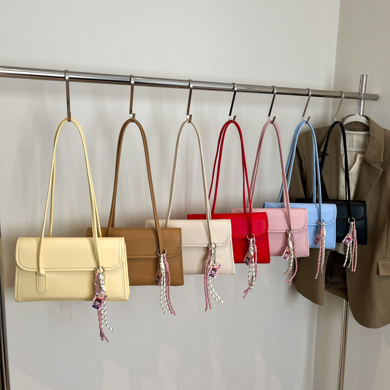 Retro bag for women, large capacity, 2025 summer new style, casual, versatile and high-quality women's single-shoulder commuter bag Application Scenario