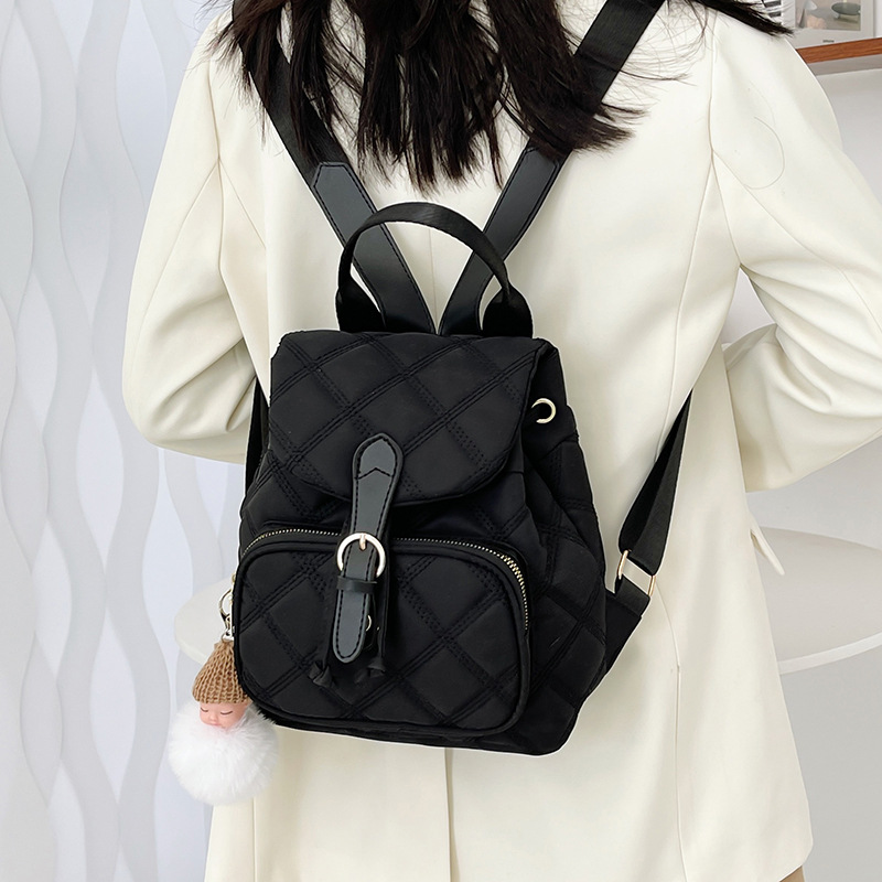 Casual nylon fashionable diamond-shaped backpack for women, 2022 new style, popular and trendy, large-capacity, versatile schoolbag for junior and senior high school students details Picture