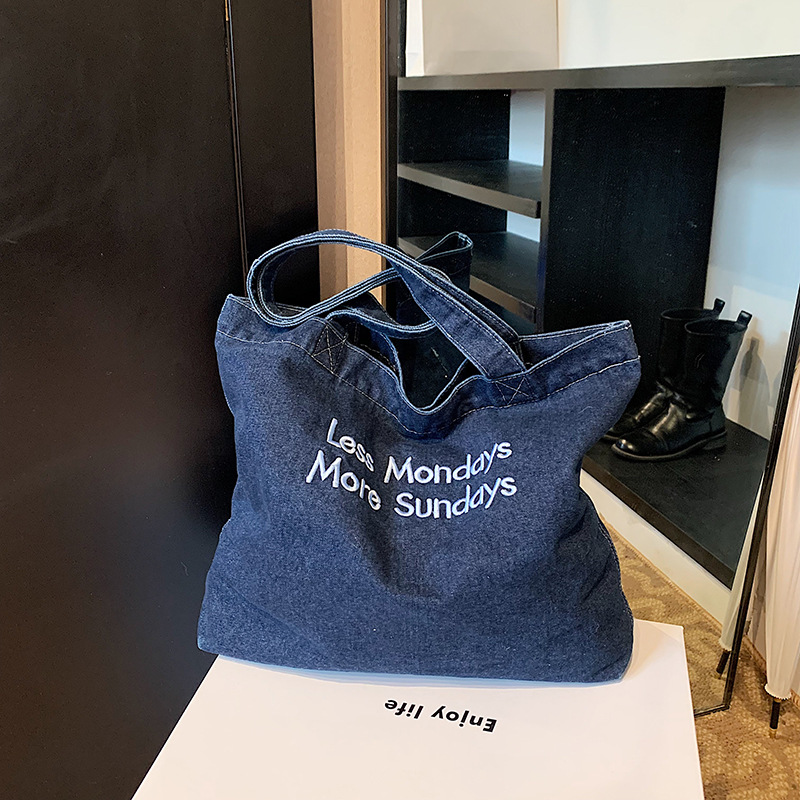 Early autumn commuting Tote bag for women 2024 New style, artistic and casual, large-capacity canvas bag, high-end shoulder bag full figure