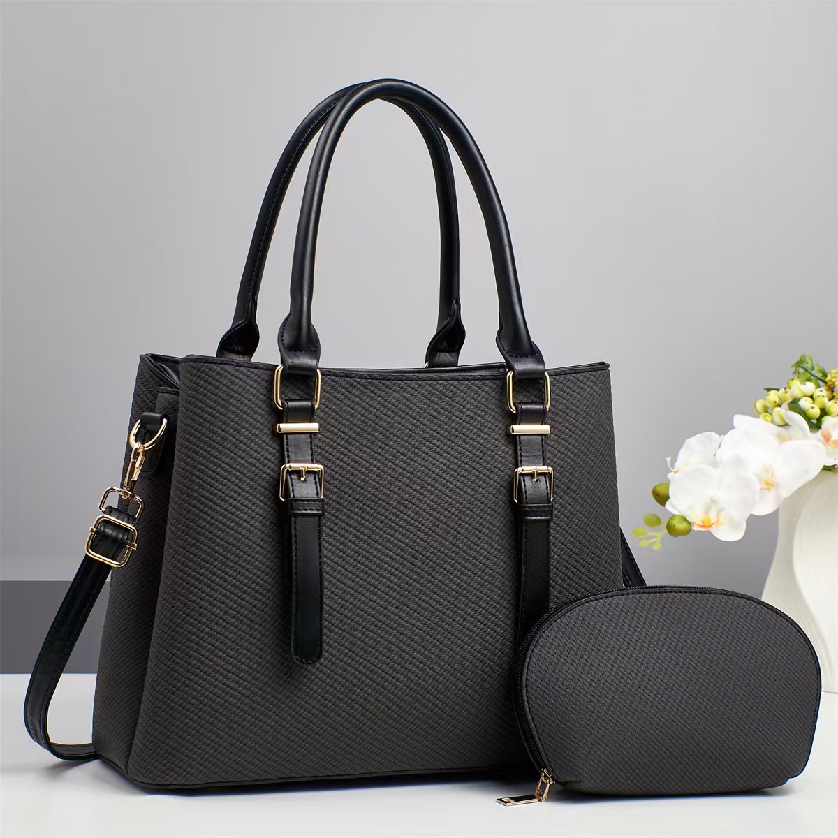 Cross-border versatile and fashionable new single-shoulder crossbody bag for women 2025, mom bag, handbag, elegant manufacturer, women's bag full figure