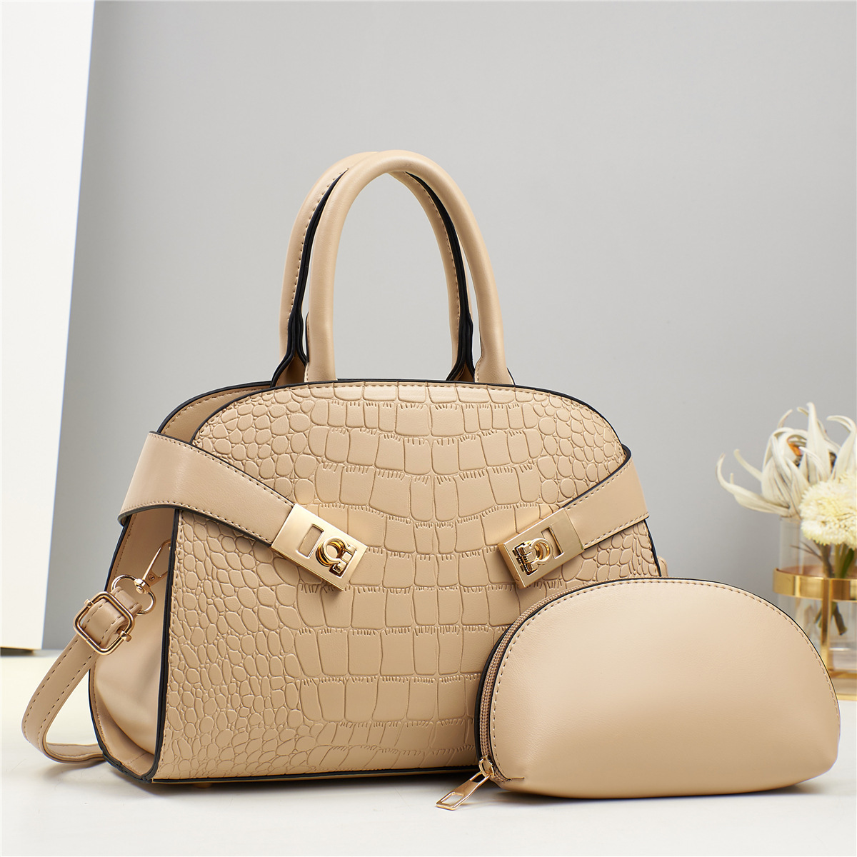 A new large-capacity, fashionable and versatile two-piece cross-border women's handbag set with embossed texture and a simple commuting single-shoulder bag details Picture