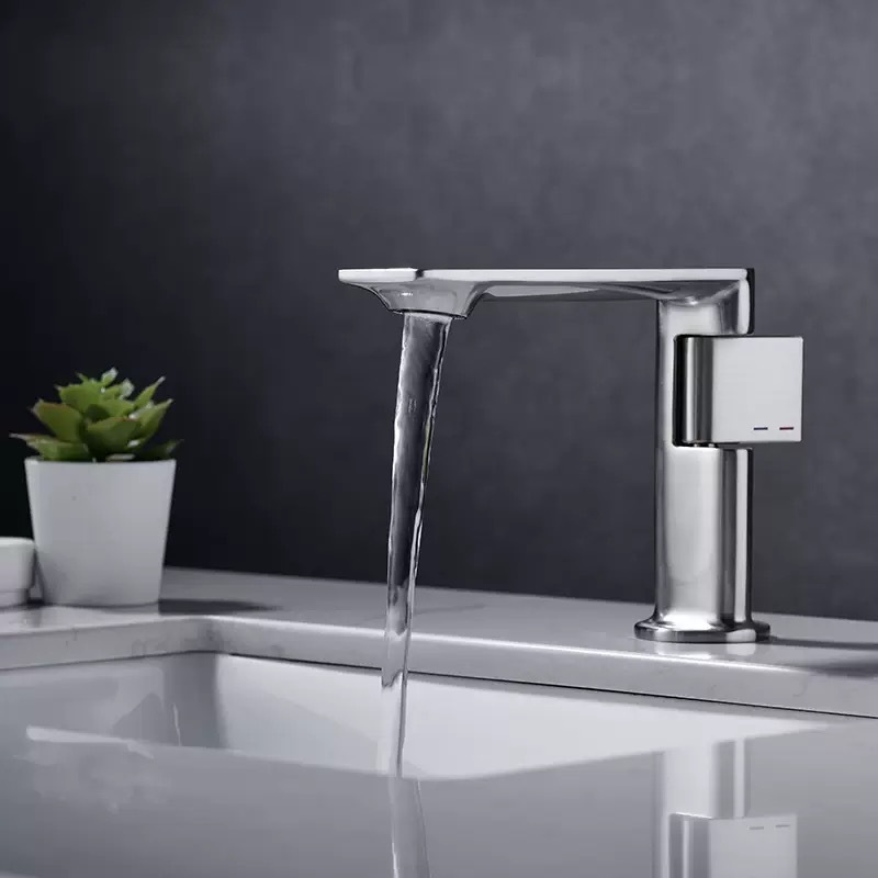 Hotel home bathroom washbasin, hot and cold water faucet, all-copper modern and simple washbasin faucet Application Scenario