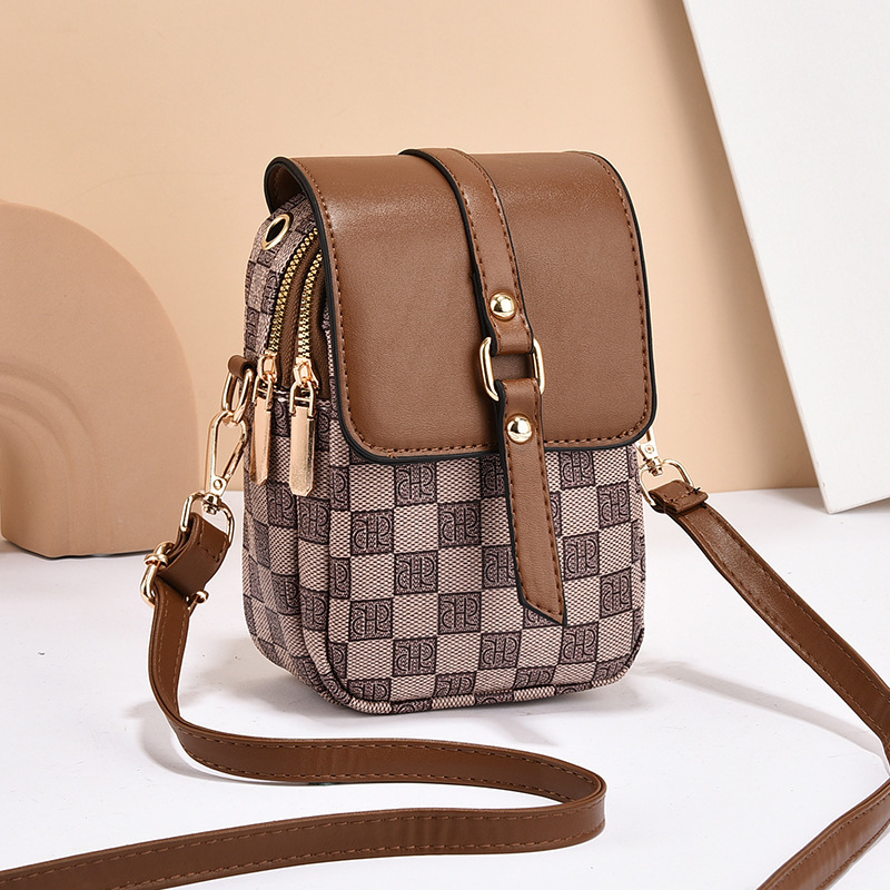 The manufacturer's super popular 2023 new fashionable and casual soft leather phone bag and stylish crossbody single-shoulder bag for summer are available for one-piece consignment Application Scenario