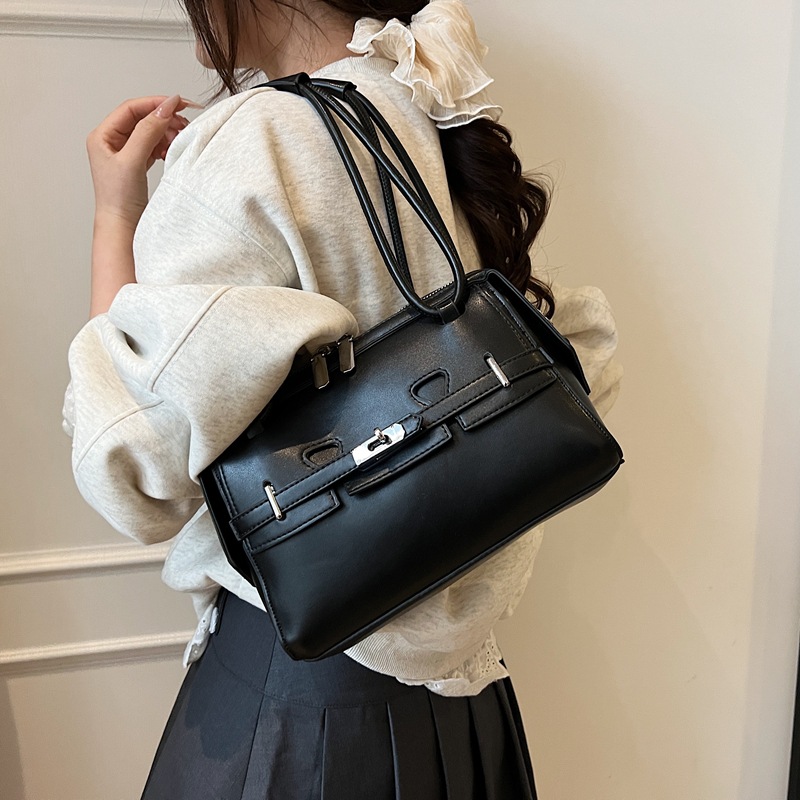High-end quality, fashionable, large-capacity underarm bag for women, 2025 new style, retro and trendy, versatile commuting single-shoulder bag details Picture