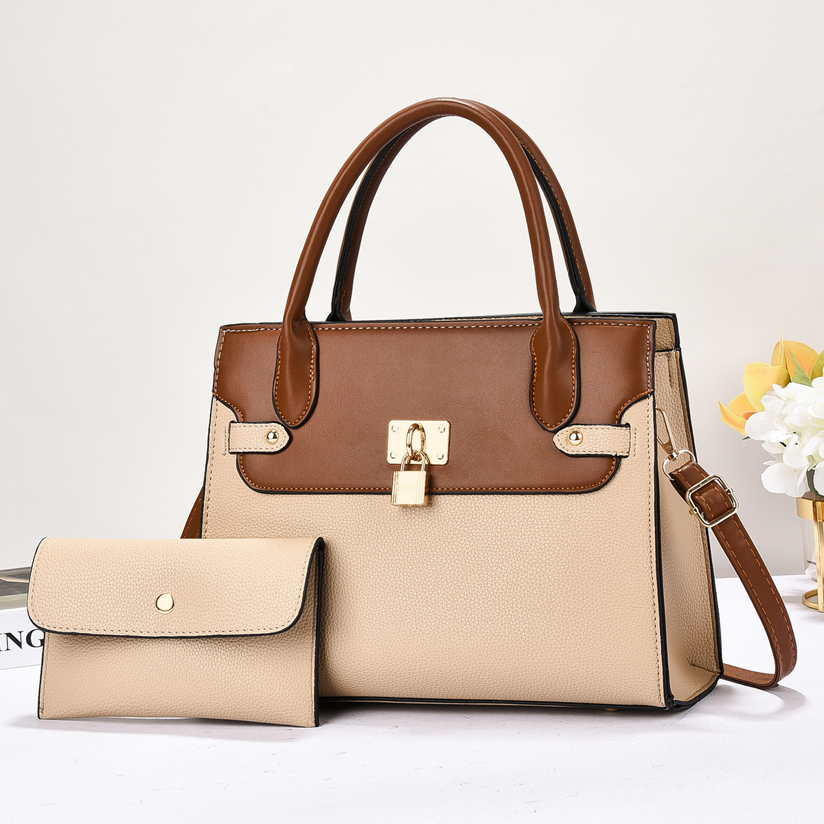 High-end cross-border trendy new style, patchwork fashionable hand-held buns, mother bag patchwork, high appearance level, retro handbag, simple and elegant Specification drawing