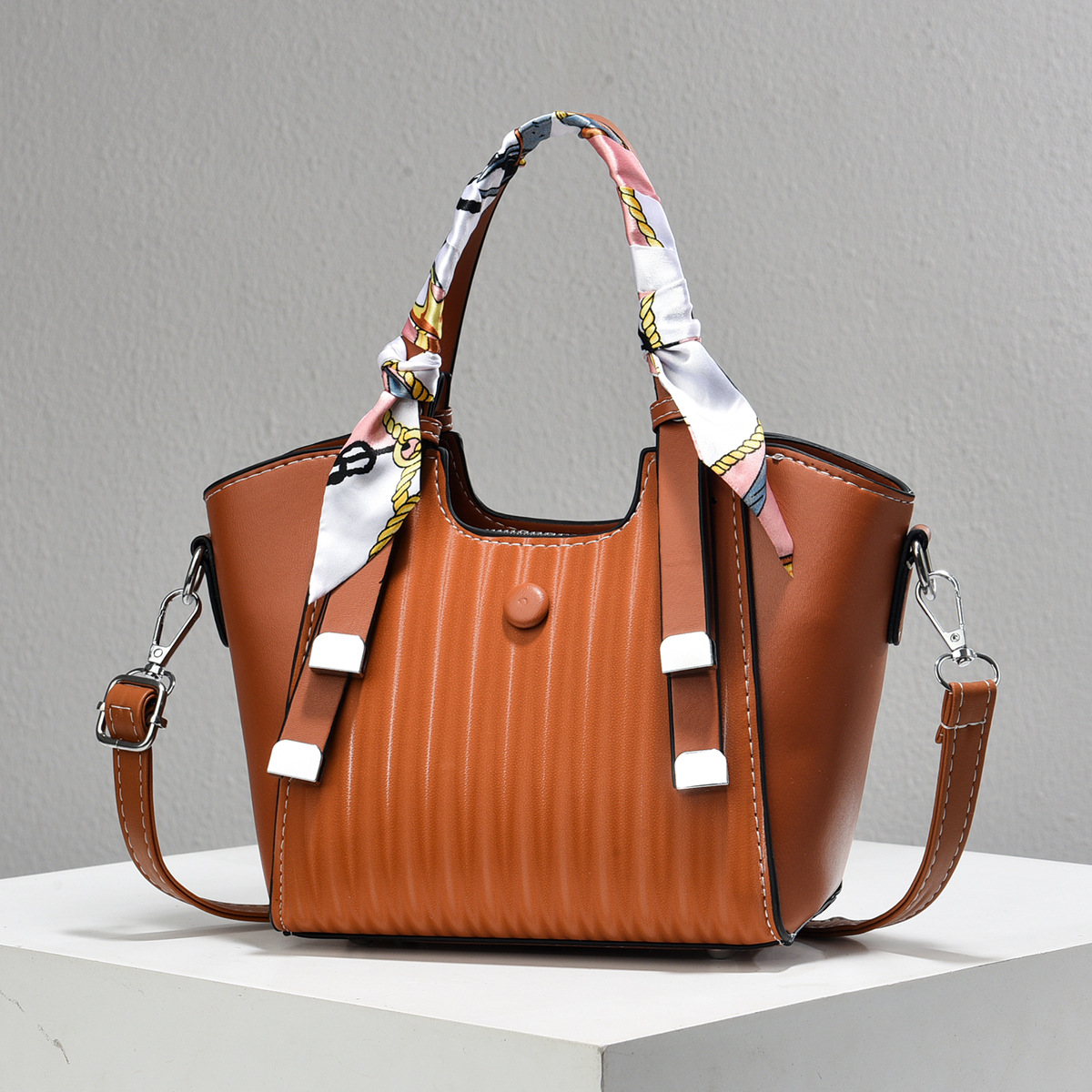 Crossbody bag, single-shoulder bag, fashionable and simple, Japanese and Korean style, 2025 new trendy casual bag, handbag Specification drawing