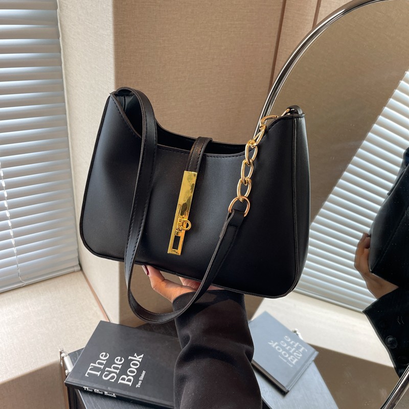 The manufacturer wholesals trendy and versatile crossbody bags, new fashionable single-shoulder underarm bags, and popular and versatile handbags full figure