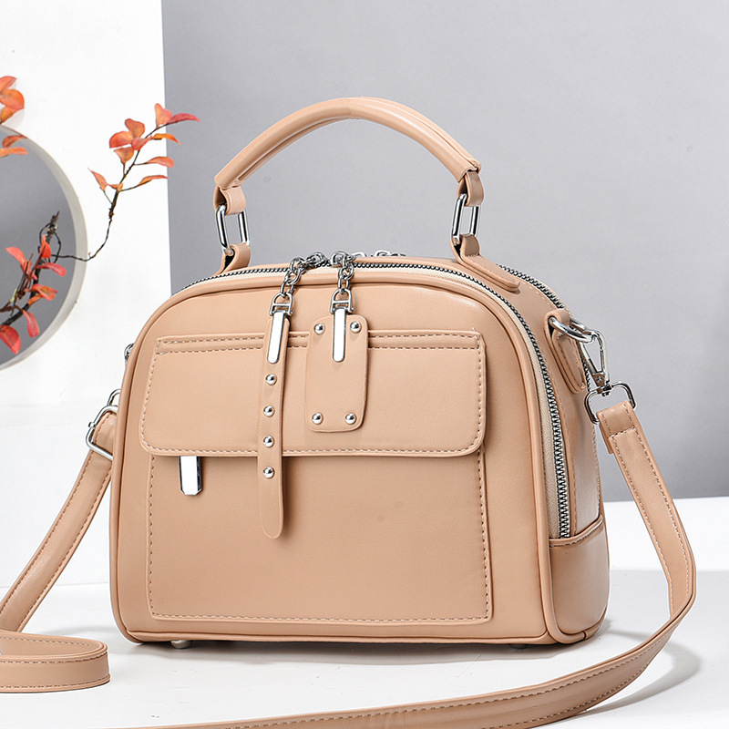 The popular women's bags on Instagram in summer 2024: trendy, fashionable and stylish single-shoulder bags with a trendy texture and crossbody bags Application Scenario