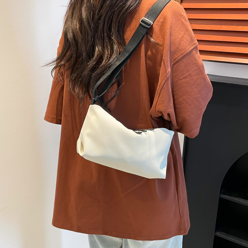 Trendy small bag Women 2025 Spring/Summer New style crossbody bag Women's casual sports single-shoulder bag Versatile dumpling bag Specification drawing