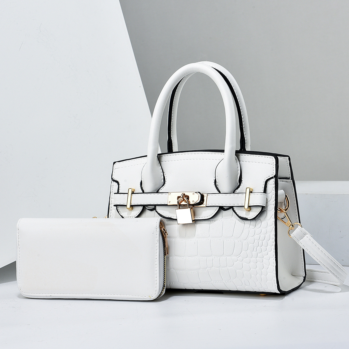 New large bags for women in autumn and winter, Korean-style single-shoulder bags, trendy women's crossbody bags, handbags, and elegant women's bags Application Scenario