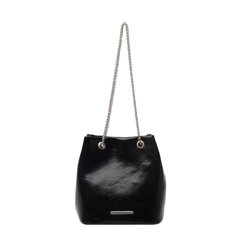 Bag Girl 2025 New solid color chain bag, trendy and stylish single-shoulder bag, versatile and simple crossbody bag, commuting bucket bag Item Picture