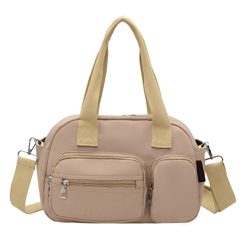A large-capacity dry-wet separated single-shoulder bag for commuting and leisure, with a stylish and stylish look when going out Item Picture
