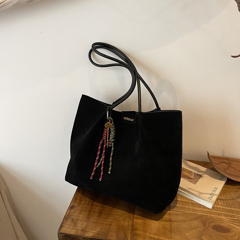 Fashionable and casual tote bag for women 2024 new style, retro and trendy, versatile, large-capacity mother-and-child bag, high-end underarm bag details Picture