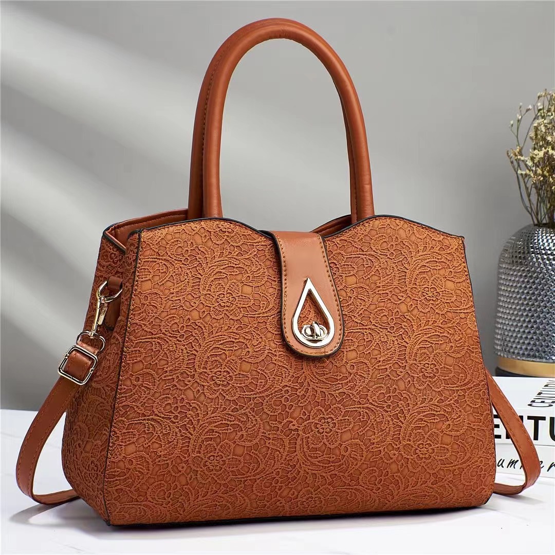 Embossed women's bag 2024 New large-capacity single-shoulder bag, fashionable, trendy, simple and versatile crossbody bag, PU women's bag full figure