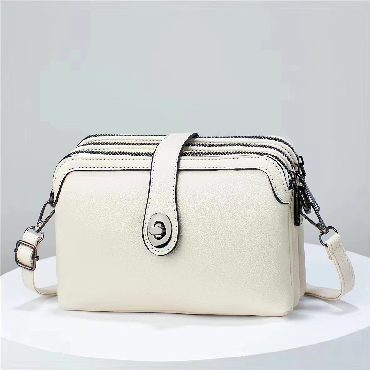 One-stop delivery of 2023 new solid-color multi-compartment large-capacity, simple and elegant cross-border single-shoulder hand-carry small square bag Item Picture
