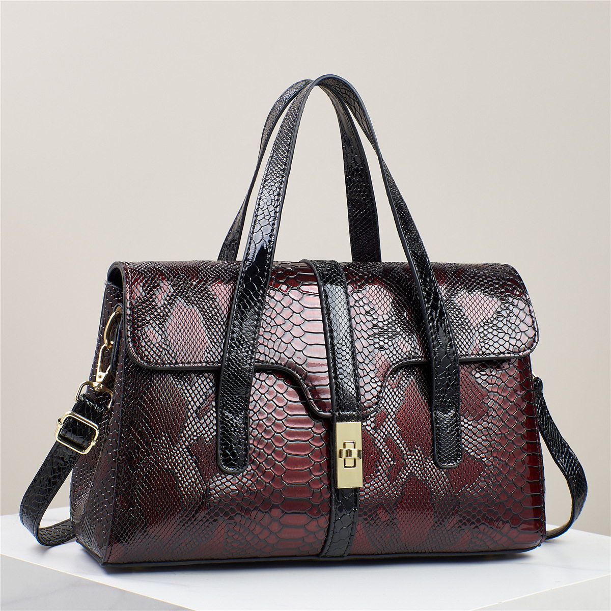 Crocodile pattern texture single-shoulder printed crossbody bag manufacturer's foreign trade bag for women's 2024 new style fashionable handbag details Picture