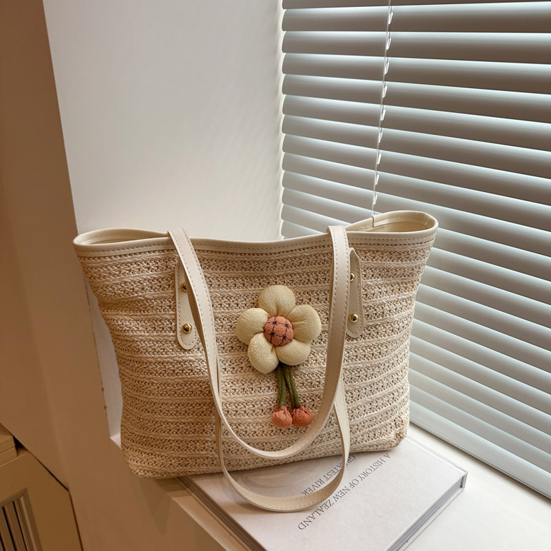 Underarm fashion woven bag 2025 Summer New Korean style Instagram simple and casual straw woven bag large capacity single-shoulder bag full figure