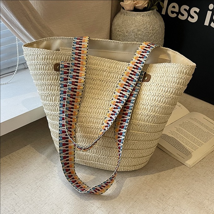 Large-capacity commuting straw woven bag for women, 2025 new trendy hand-held woven bag, beach vacation single-shoulder tote bag full figure
