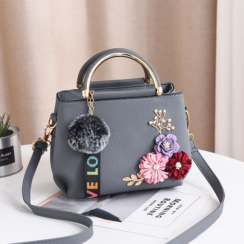 Simulated Flower girl small bag 2024 Korean version, fashionable and simple small square bag, trendy single-shoulder crossbody bag, mom's handbag Item Picture
