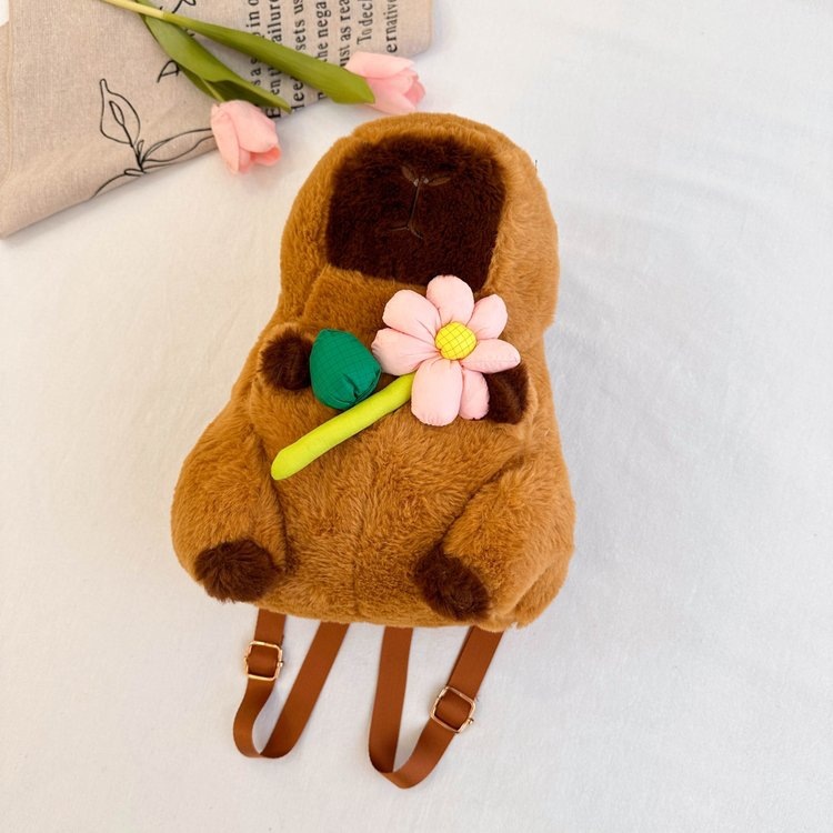 Kapipala plush bag, backpack, children's capybara crossbody bag, cute animal doll backpack, cartoon doll pie Application Scenario