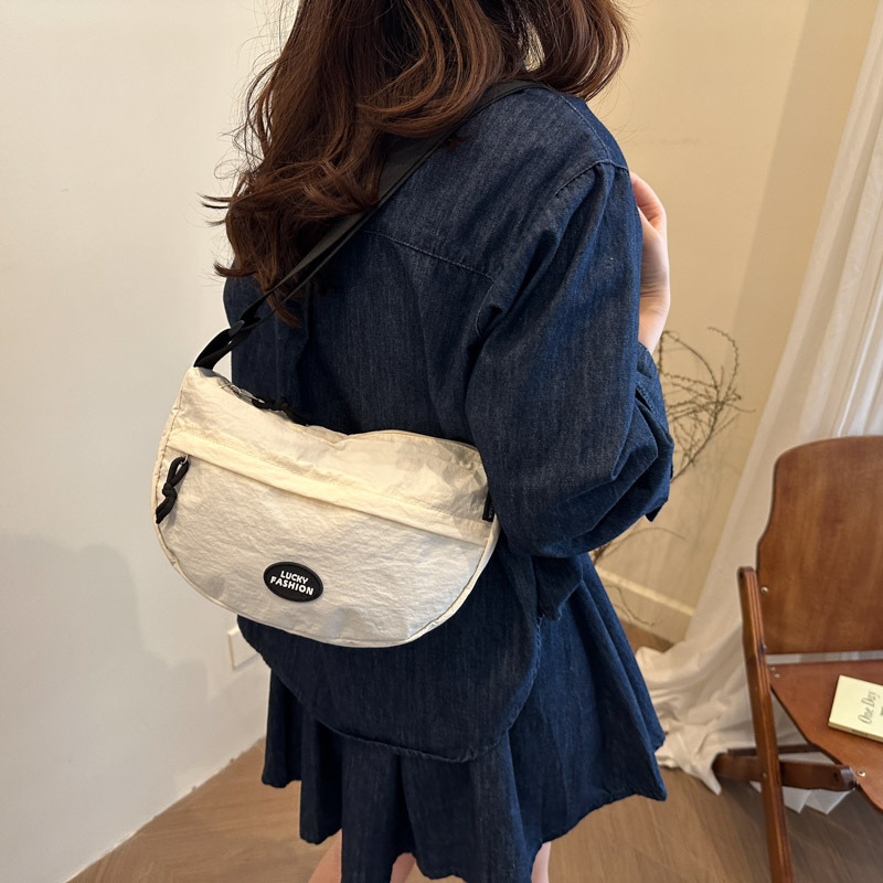 2025 New trendy women's crossbody bag, small backpack, fashionable single-shoulder bag for women, Hong Kong-style solid color ins mobile phone bag for women details Picture