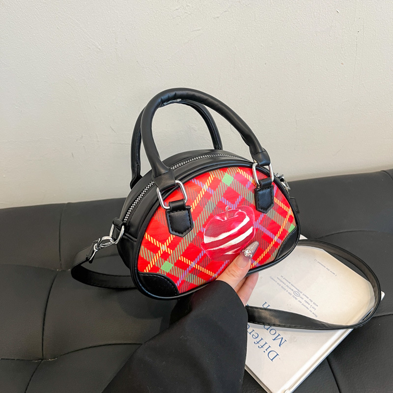 A high-end retro checkered hand-held crossbody bag for women 2025, a fashionable and versatile single-shoulder bag with a niche design Specification drawing