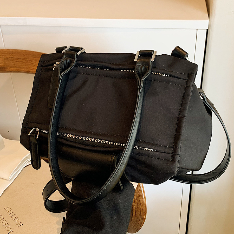 Korean style fashionable, simple and versatile Boston handbag for women's 2024 new large-capacity casual crossbody bag full figure