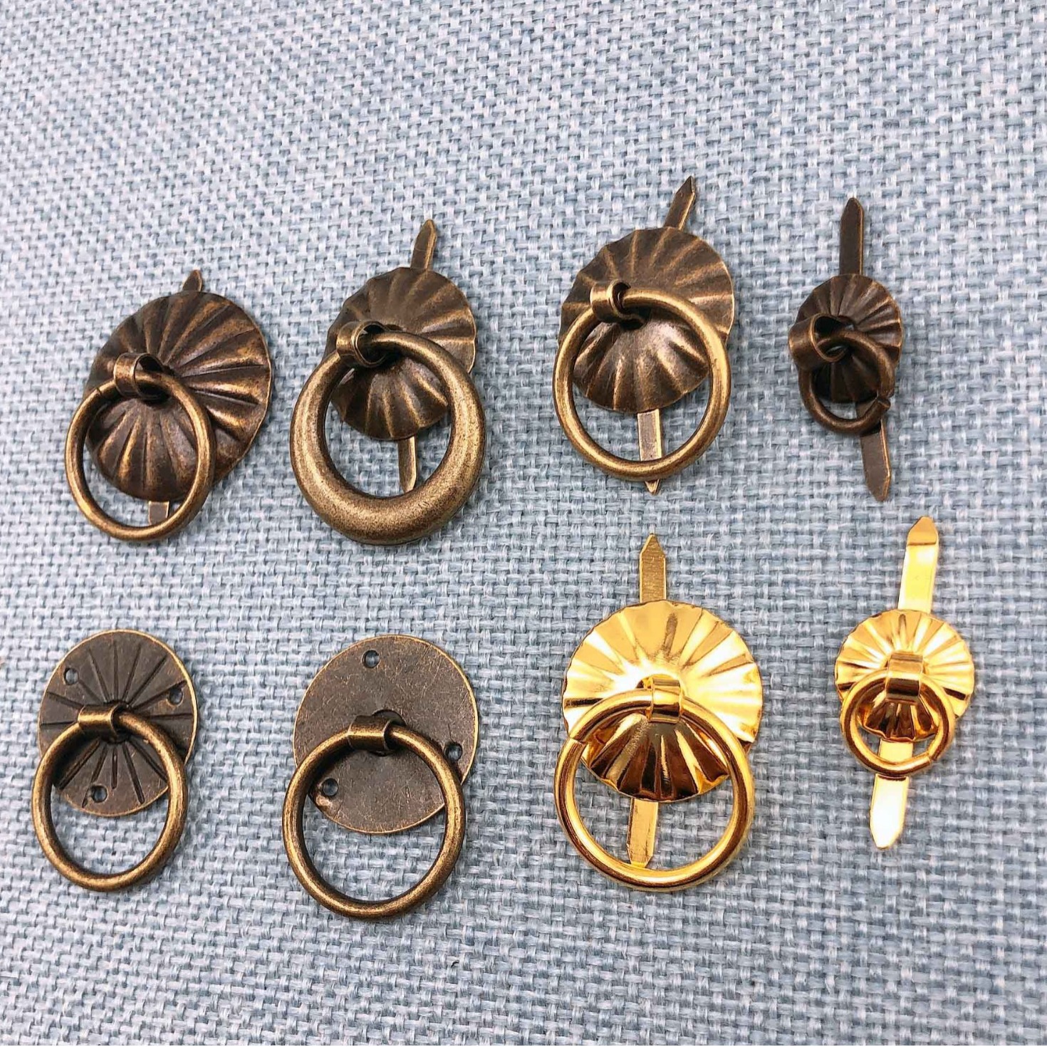Iron sheet small sun handle, drawer handle, wire ring, round handle, paper box, small wooden box, decorative handle, flat pattern, 2CM Application Scenario