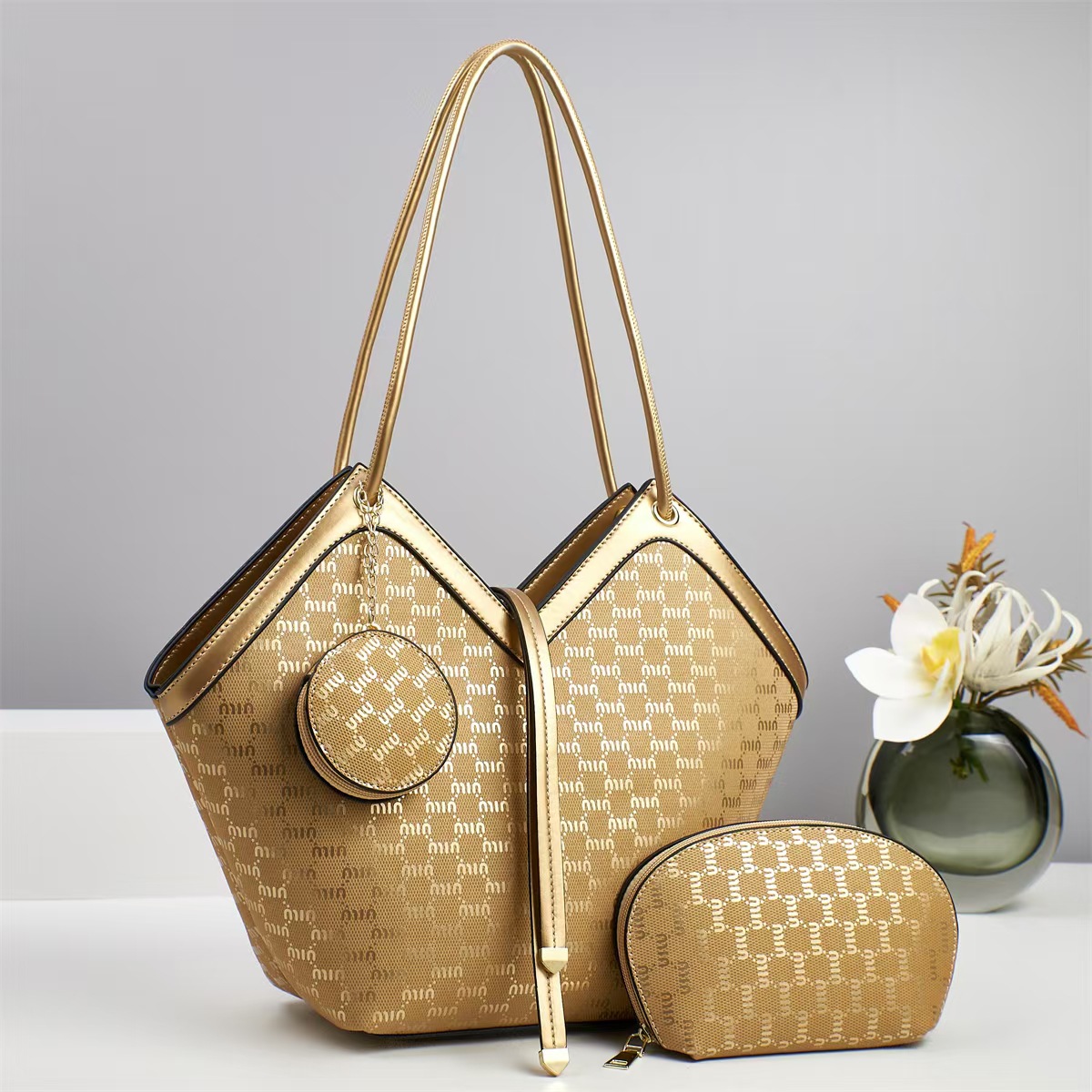Fashion manufacturer's foreign trade bag for women 2024 new handbag, Korean-style texture single-shoulder crossbody bag for women Application Scenario