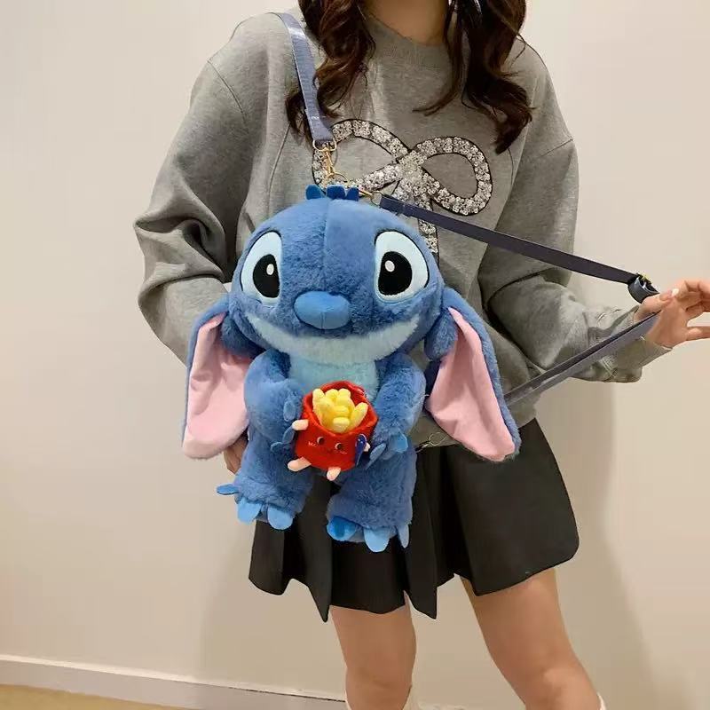 New cartoon plush toy backpack, large-capacity claw machine doll, exchange plush doll, children's travel backpack Application Scenario