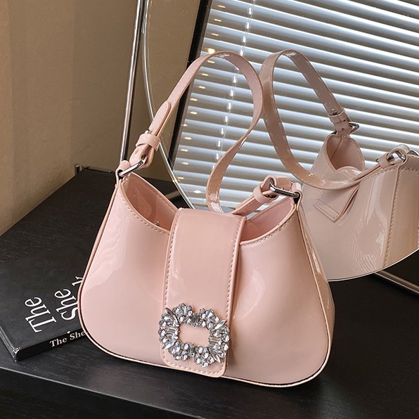 Patent leather underarm bag, fashionable bucket bag for women, 2025 new style, niche design, high-end feel, single-shoulder small square bag full figure