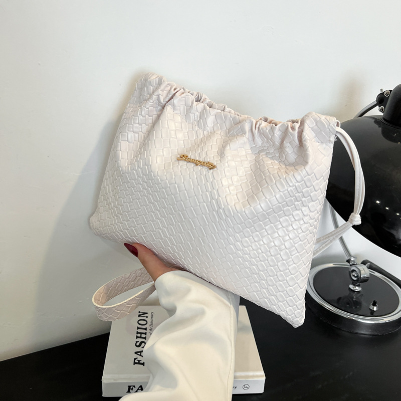 Ladies' backpack Korean version 2025 Spring/Summer New trendy, fashionable, individual and versatile commuting bag, casual soft leather crossbody bag full figure