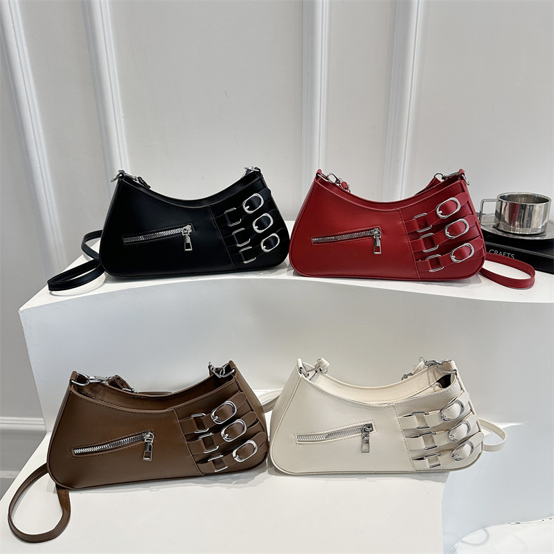 Cross-border niche retro spicy girl style trendy underarm small bag, fashionable and versatile, with a unique design sense, women's single-shoulder bag Application Scenario