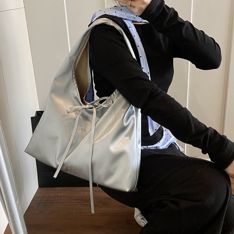 Cross-border large-capacity commuter handbag for women, 2025 new style casual and versatile single-shoulder underarm bag, hand-held tote bag Specification drawing