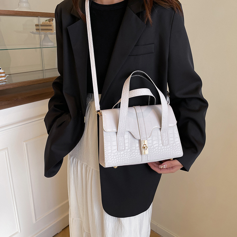 Cross-border versatile ladies and middle-aged moms Tote bag 2025 New style fashionable and high-quality handbag for women details Picture