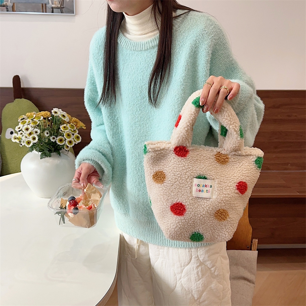 4111 Winter Fashion Plush Women's Bag 2023 New Style Cute polka Dot Handbag for commuting to work full figure