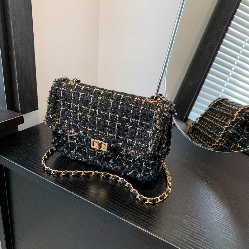 Woven niche, elegant and fashionable bag, Spring and summer woolen chain bag, 2024 new single-shoulder crossbody handbag full figure
