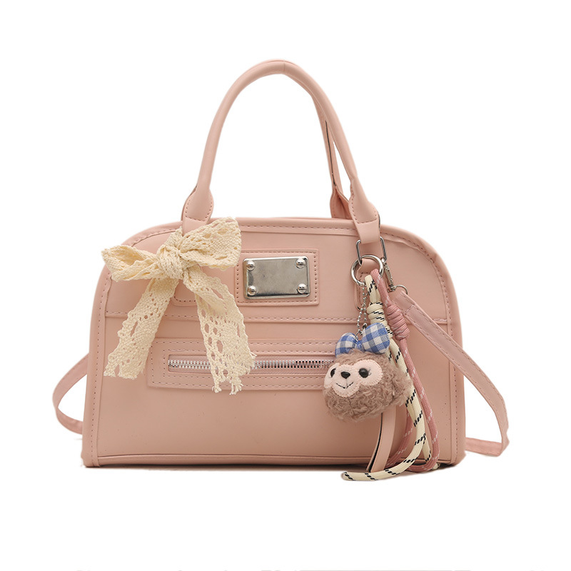 Retro large-capacity bag for women 2025, a stylish, lightweight and large-capacity single-shoulder underarm bowling bag Item Picture