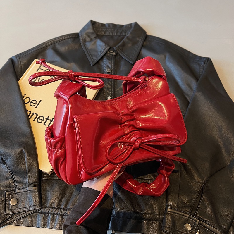A niche design pleated underarm bag for women, a new fashion bow crossbody bag with a high-end feel details Picture