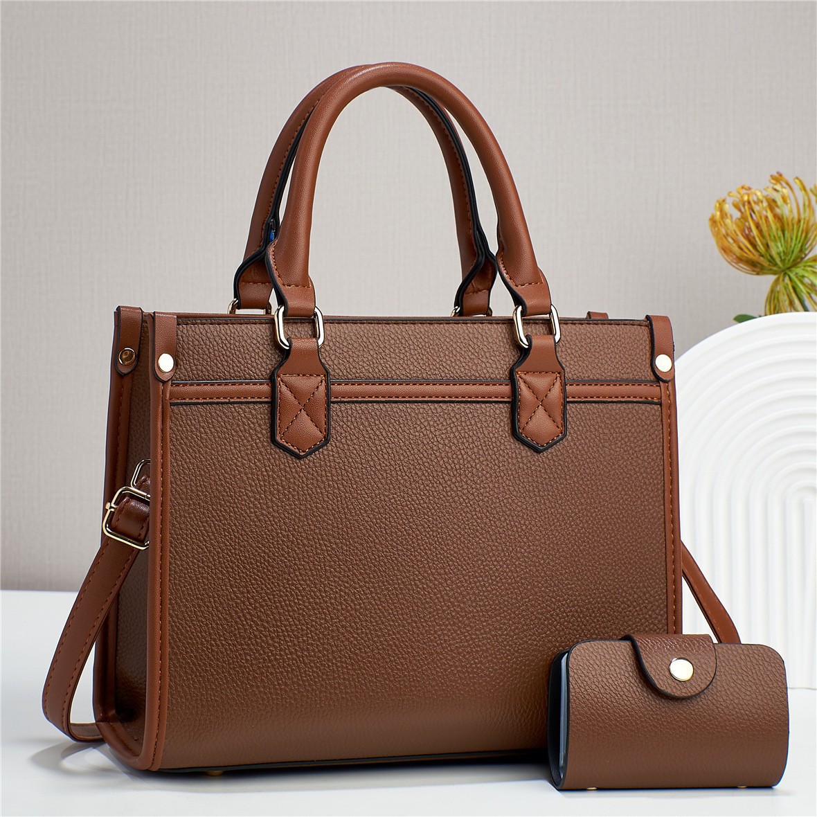 【 Foreign Trade Women's Bags 】 Simple and elegant handbag 2023 New style, fashionable color-blocking mother-and-child bag, large capacity single-shoulder bag details Picture
