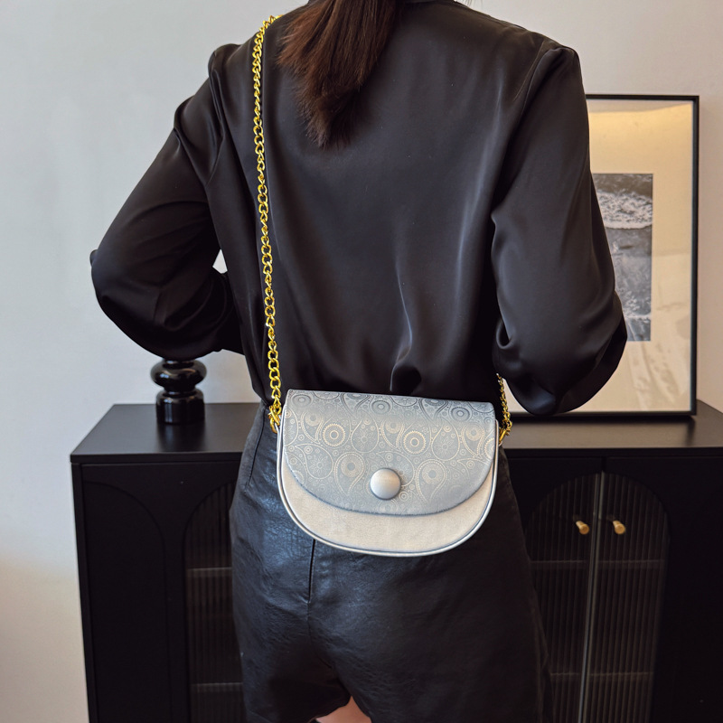 High-end quality ins niche chain saddle bag for women, 2025 new trendy, versatile and retro single-shoulder crossbody bag Specification drawing