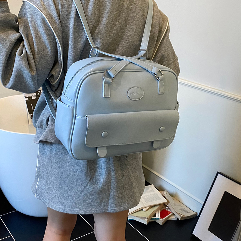 High-end women's bag, retro large-capacity pillow bag, 2025 new summer single-shoulder bag, fashionable and trendy backpack Application Scenario