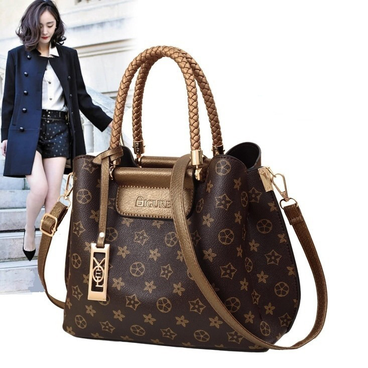 2022 New stylish Mom bag with large capacity, elegant hand-held crossbody, middle-aged women's single-shoulder bag for delivery Item Picture