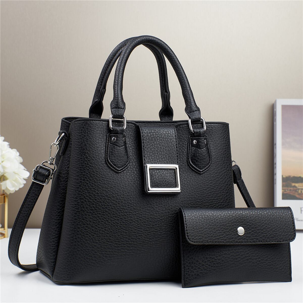 2024 New stylish women's crossbody bag, versatile for moms, autumn and winter fashion handbag, single-shoulder manufacturer, foreign trade ladies Specification drawing